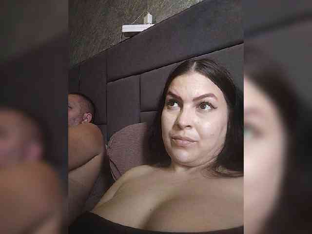 Cleopatra1990 webcam