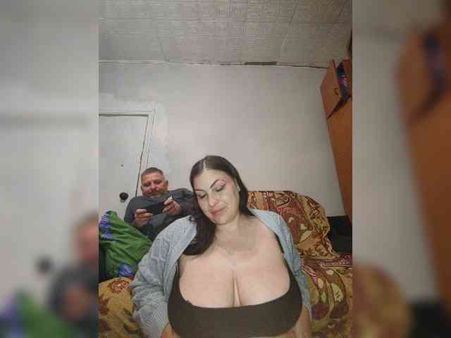 Cleopatra1990 webcam