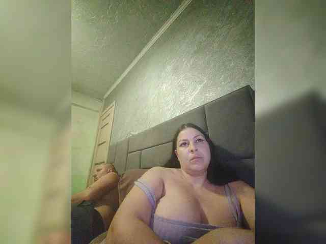 Cleopatra1990 webcam