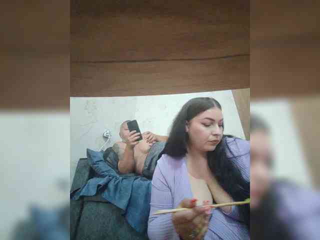 Cleopatra1990 webcam