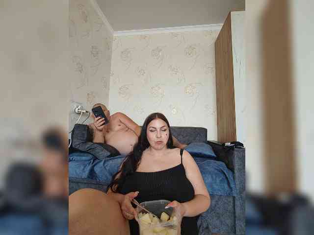 Cleopatra1990 webcam