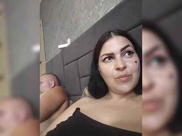 Cleopatra1990 webcam