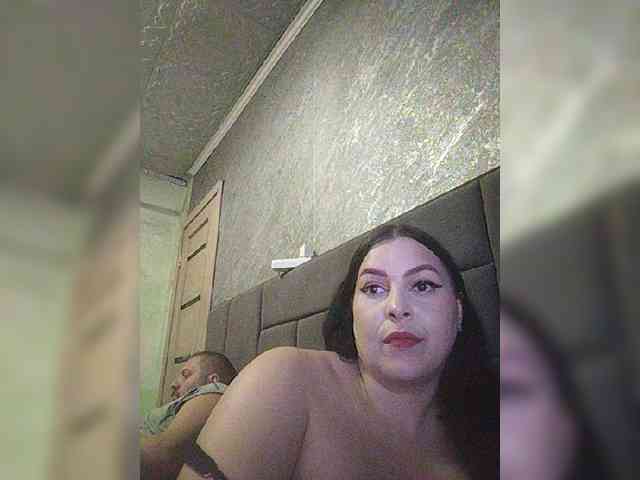 Cleopatra1990 webcam
