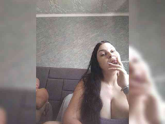 Cleopatra1990 webcam