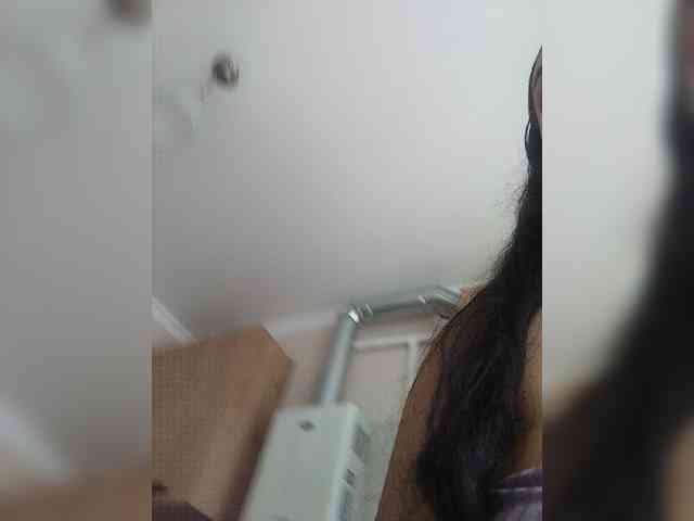 Cleopatra1990 webcam