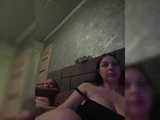 Cleopatra1990 webcam