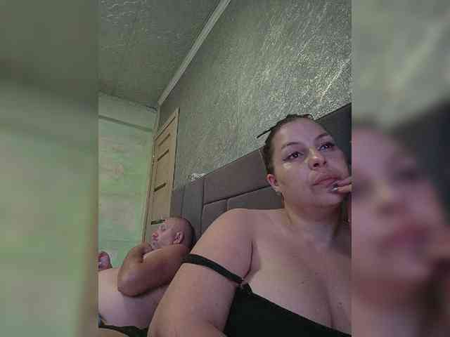 Cleopatra1990 webcam