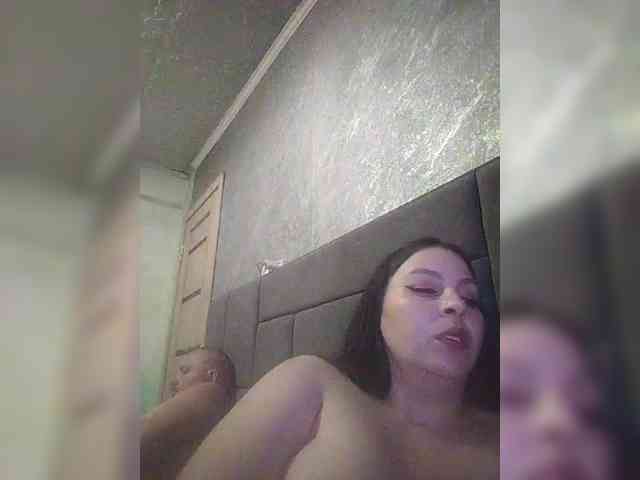 Cleopatra1990 webcam