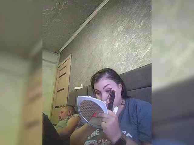 Cleopatra1990 webcam