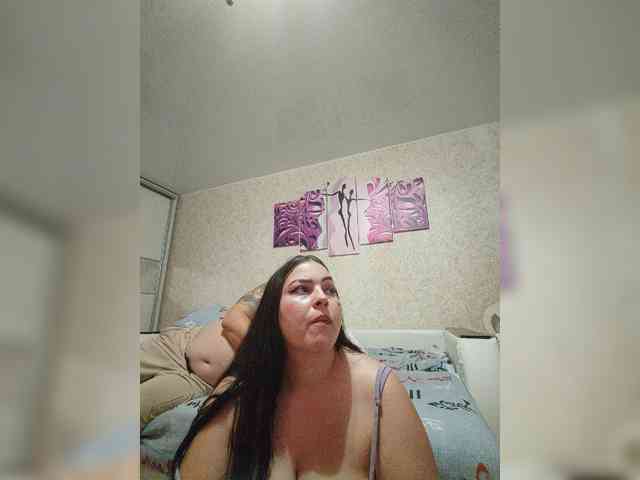 Cleopatra1990 webcam