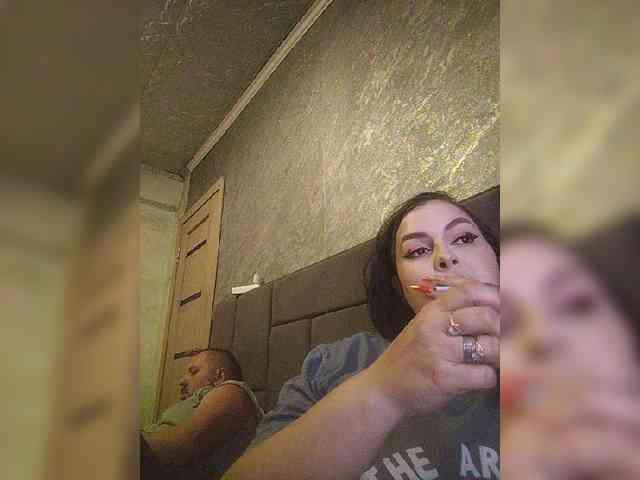 Cleopatra1990 webcam