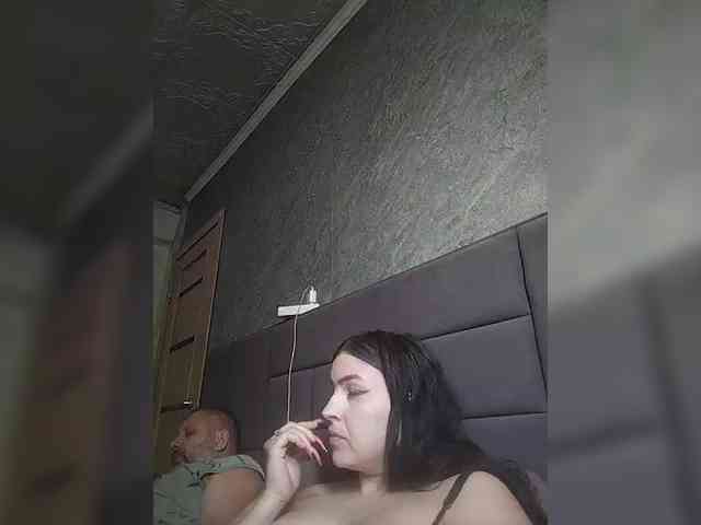 Cleopatra1990 webcam