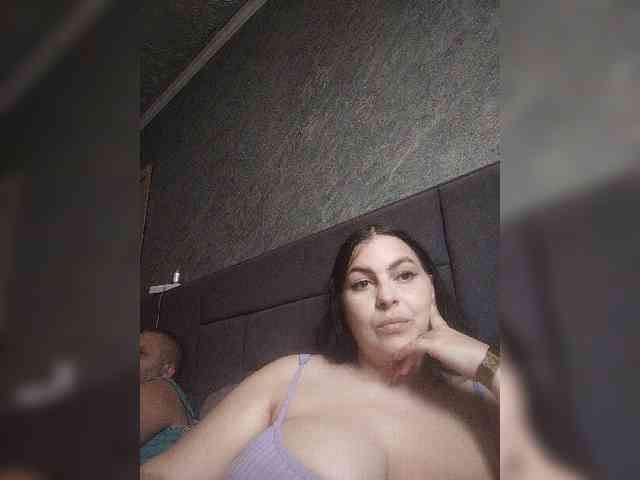 Cleopatra1990 webcam