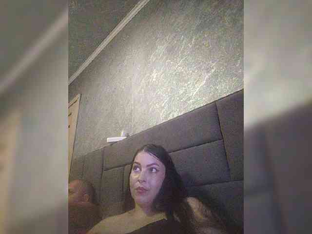 Cleopatra1990 webcam