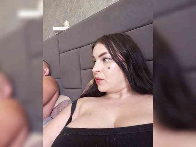 Cleopatra1990 webcam