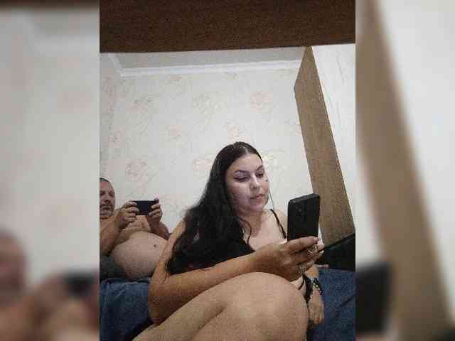 Cleopatra1990 webcam