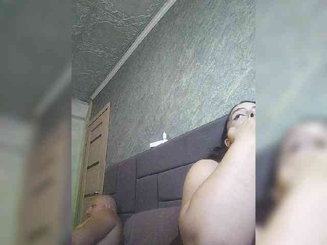 Cleopatra1990 webcam