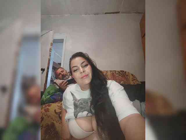 Cleopatra1990's cam show statistics and live stream