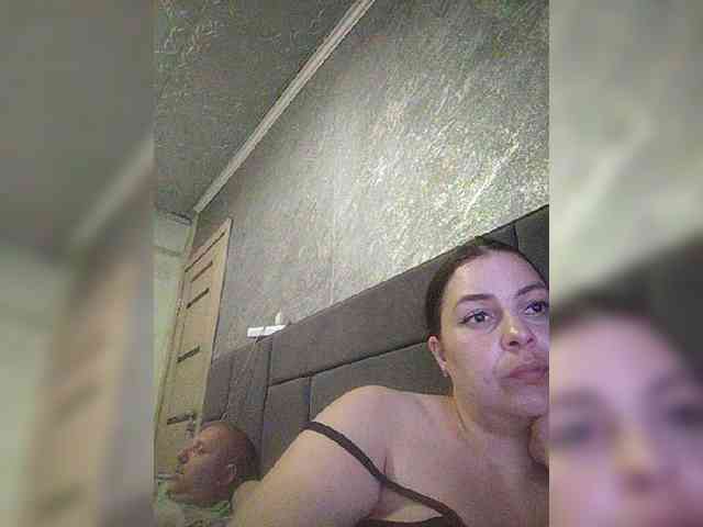 Cleopatra1990 webcam