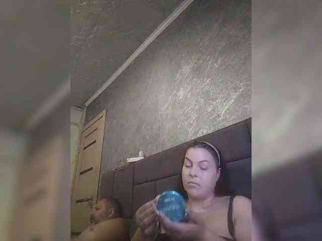 Cleopatra1990 webcam