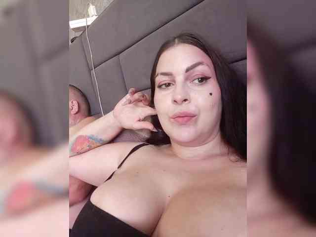 Cleopatra1990 webcam