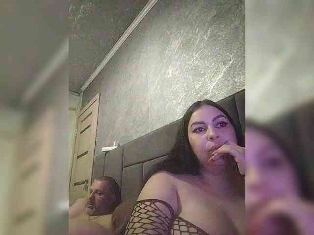 Cleopatra1990 webcam