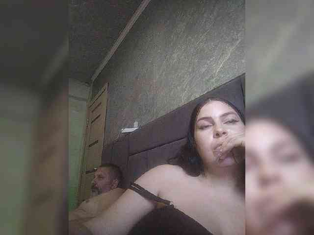 Cleopatra1990 webcam