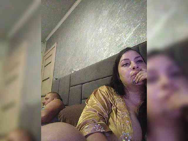 Cleopatra1990 webcam