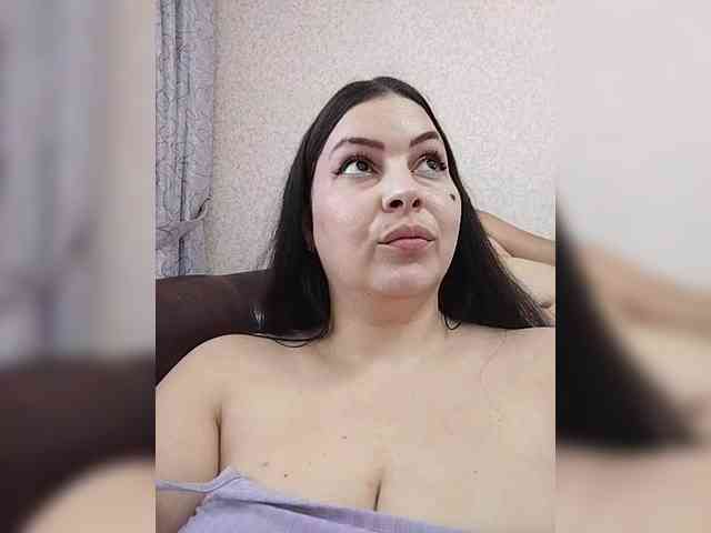Cleopatra1990 webcam