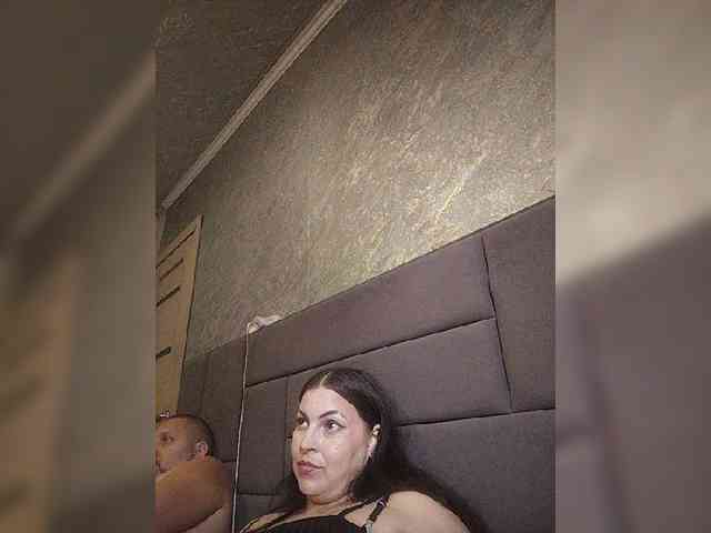 Cleopatra1990 webcam