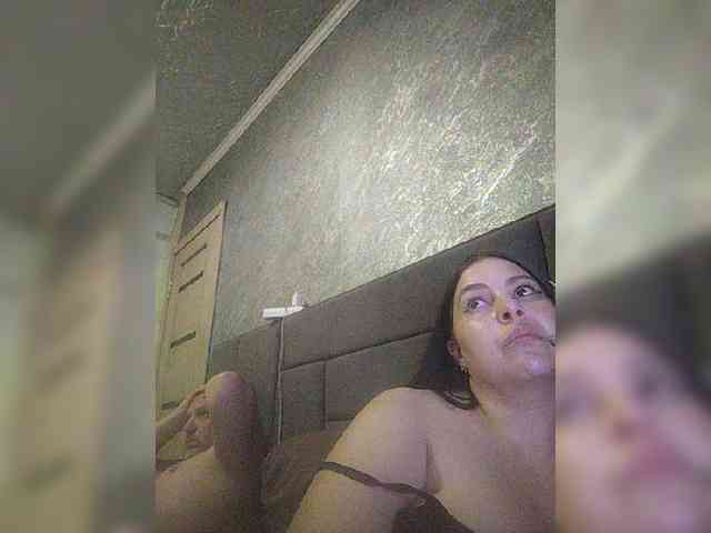 Cleopatra1990 webcam