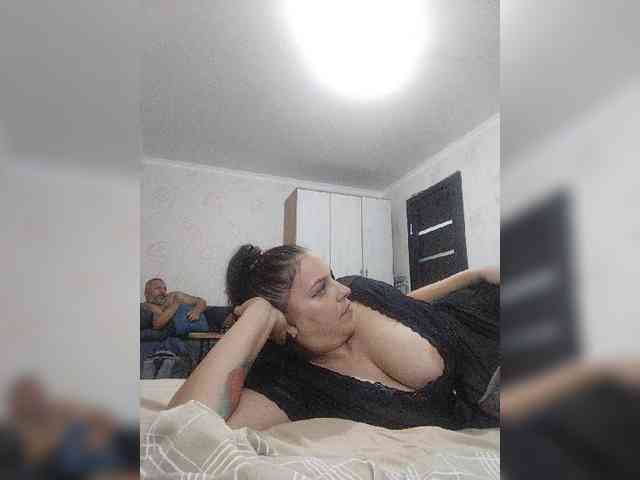 Cleopatra1990 webcam