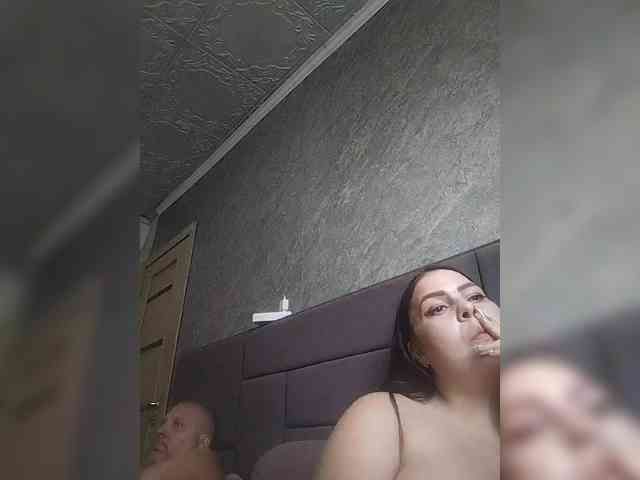 Cleopatra1990 webcam