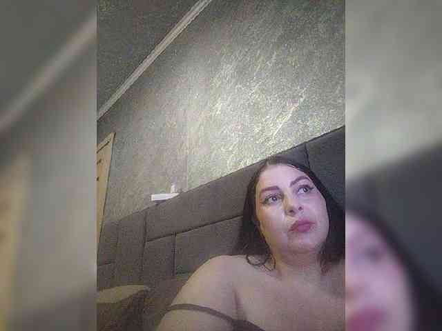 kissmabont Live Webcam on BongaCams