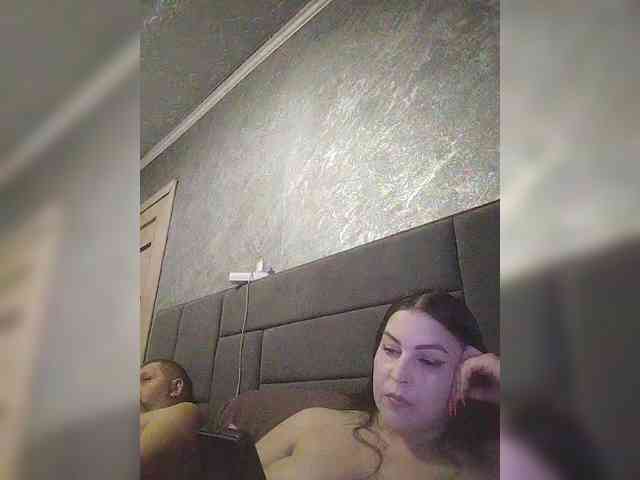 Cleopatra1990 webcam