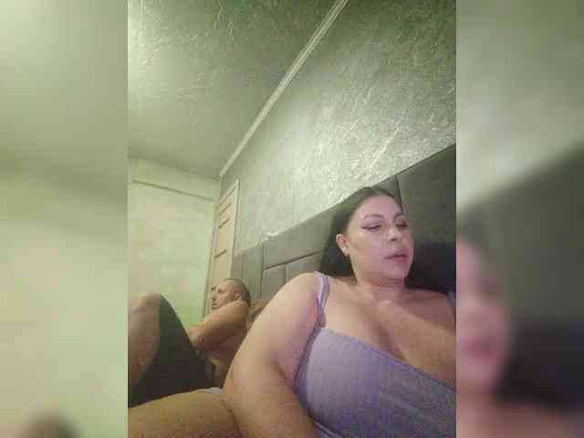 Cleopatra1990 webcam