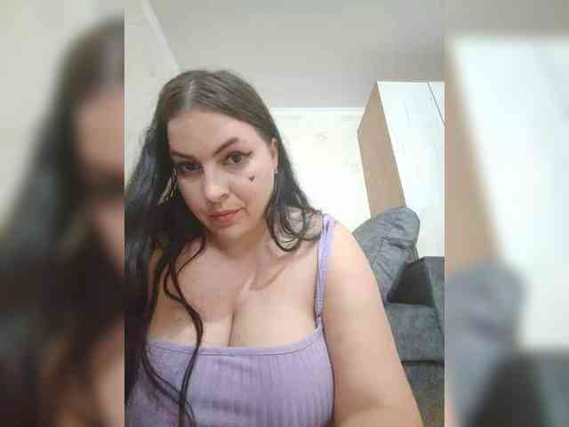 Cleopatra1990 webcam