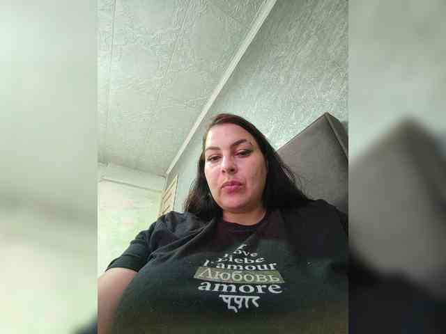 Cleopatra1990 webcam