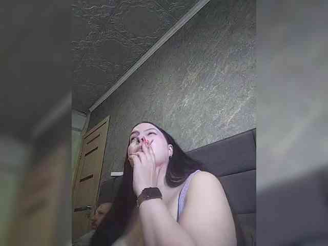 Cleopatra1990 webcam