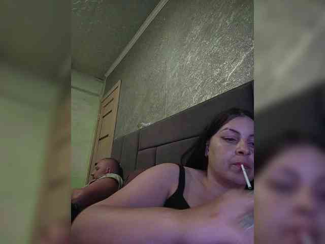 Cleopatra1990 webcam