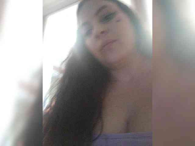 Cleopatra1990 webcam