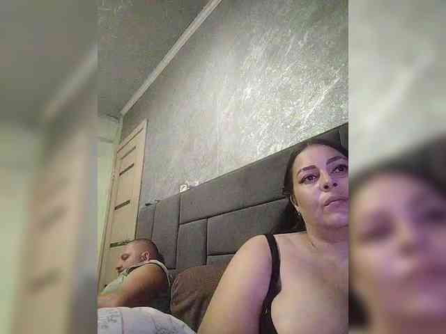 Cleopatra1990 webcam
