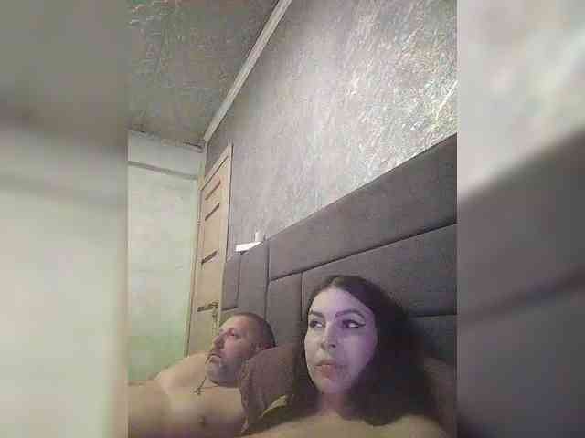 Cleopatra1990 webcam