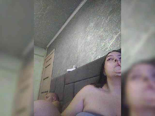 Cleopatra1990 webcam