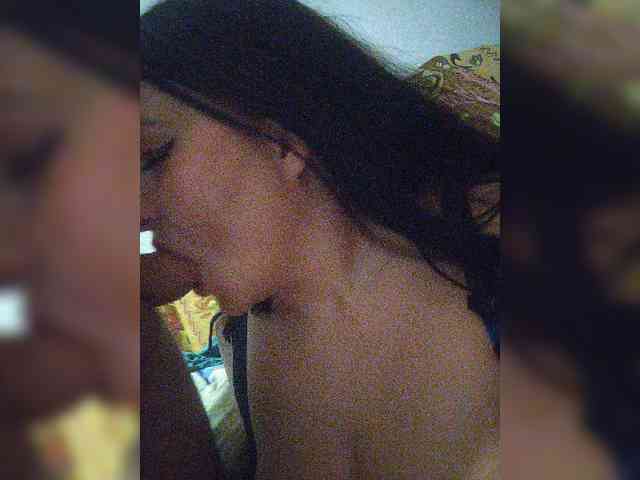 Cleopatra1990 webcam