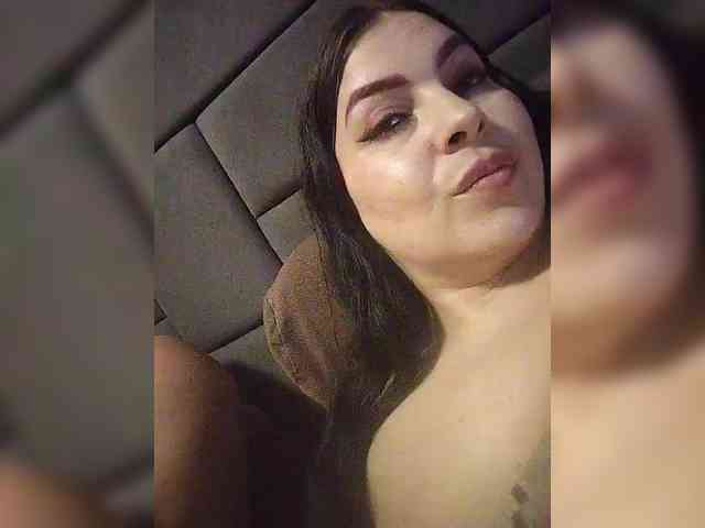 Cleopatra1990 webcam