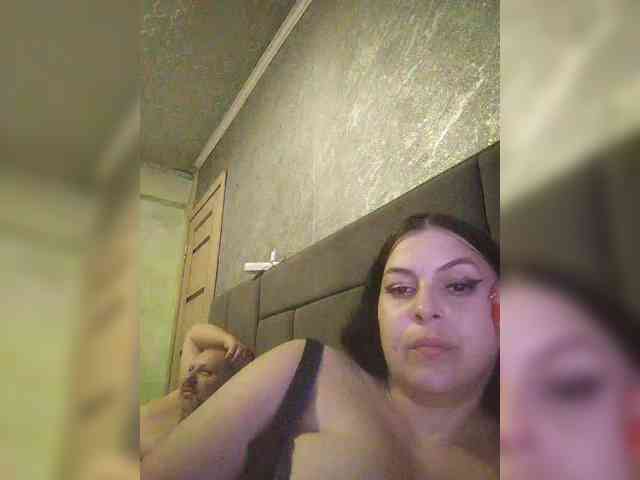 Cleopatra1990 webcam