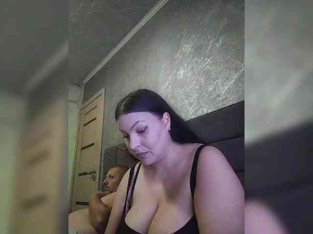 Cleopatra1990 webcam