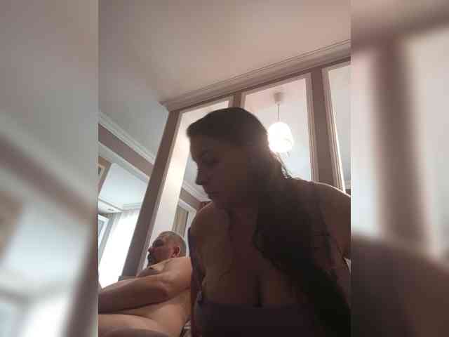 Cleopatra1990 webcam