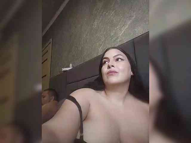 Cleopatra1990 webcam
